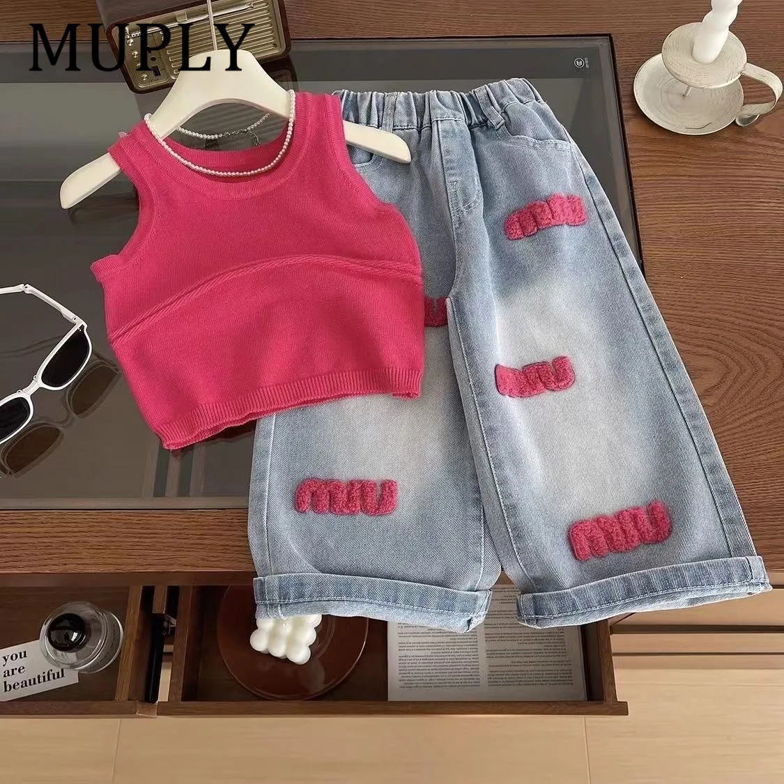 Kids Girls Summer Set Knitted Suspender Vest Jeans Two-piece Set For Children's Summer Girl Clothes Clothing Set
Kids Girls Summer Set Knitted Suspender Vest Jeans Two-piece Set For Children's Summer Girl Clothes Clothing Set
