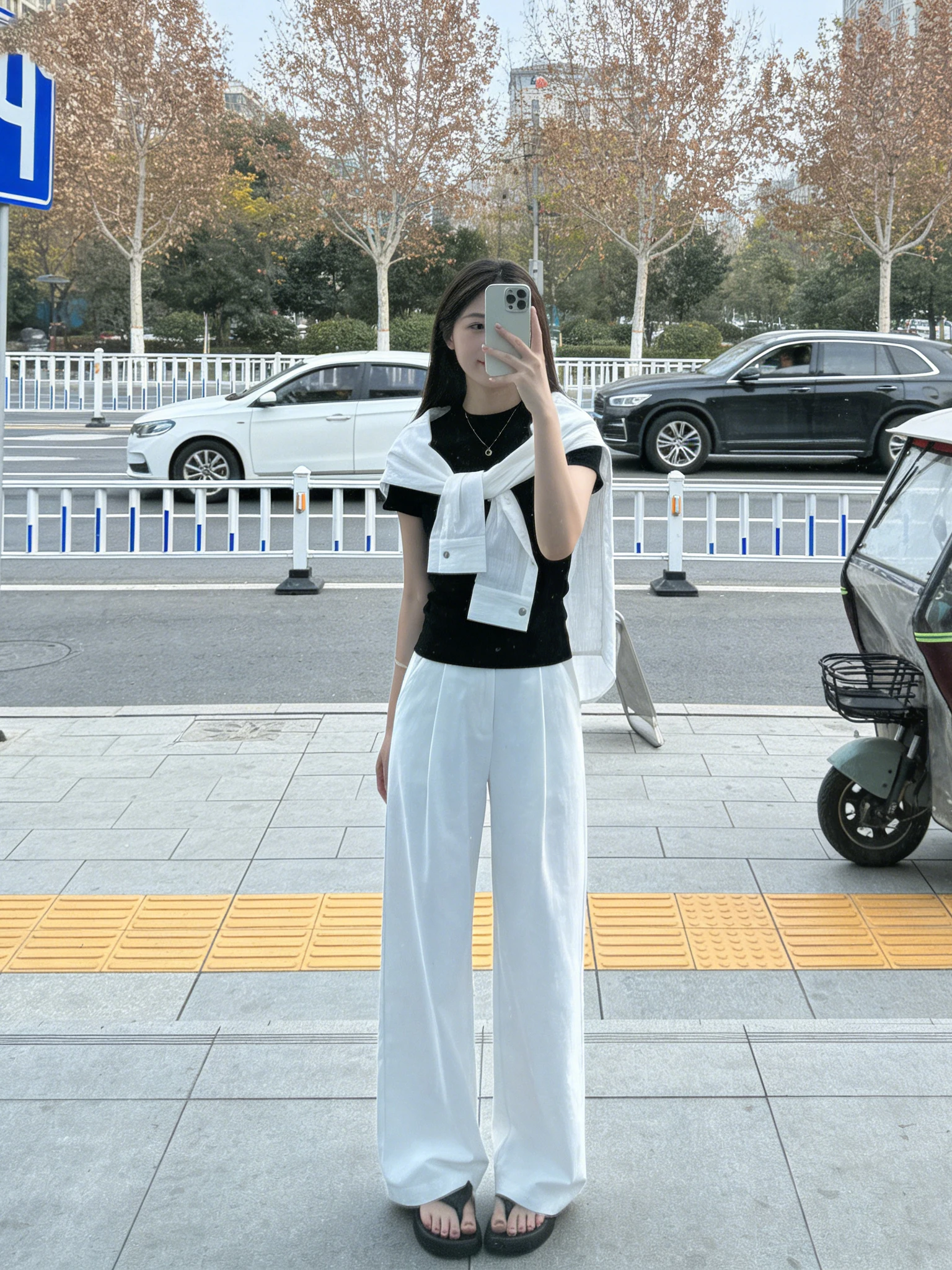 White Casual Loose Women's Straight Leg Pants Summer Natural Waist Lazy Style Wide Leg Trousers Sweet Style Workwear Pants
White Casual Loose Women's Straight Leg Pants Summer Natural Waist Lazy Style Wide Leg Trousers Sweet Style Workwear Pants