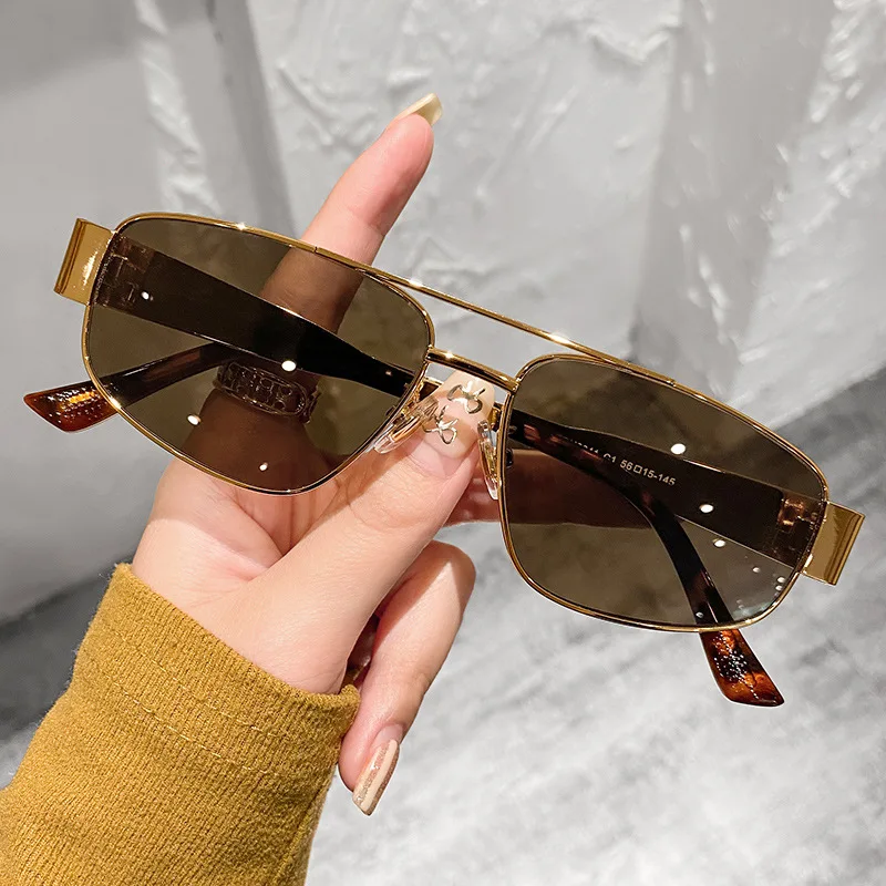 New Fashion Colorful Sports Sunglasses Women Cyberpunk Frameless Sun Glasses Anti Ultraviolet Driving Shades UV400 Oculos De Sol
New Fashion Colorful Sports Sunglasses Women Cyberpunk Frameless Sun Glasses Anti Ultraviolet Driving Shades UV400 Oculos De Sol