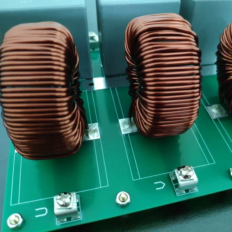Three-phase LC Filter SPWM/SVPWM Inverter Low Pass Inductor Capacitor Filter Output Sine
Three-phase LC Filter SPWM/SVPWM Inverter Low Pass Inductor Capacitor Filter Output Sine