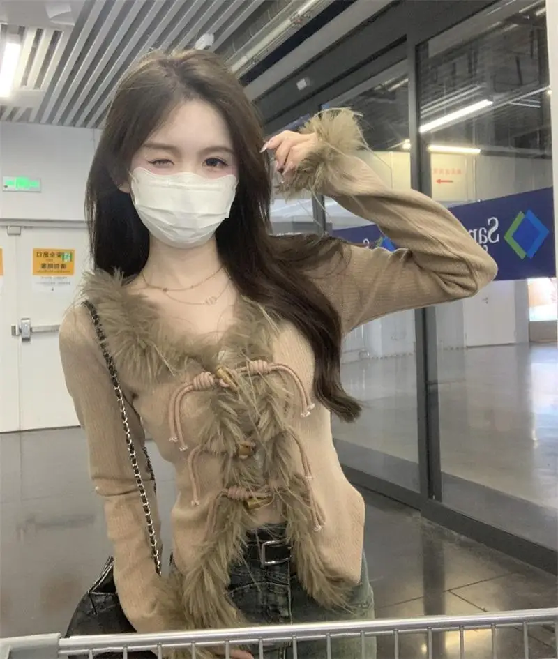 Винтажные футболки Harajuku Subcultural Y2k, модный простой топ для женщин, осень-зима, нерегулярная облегающая футболка, меховые свитера
Винтажные футболки Harajuku Subcultural Y2k, модный простой топ для женщин, осень-зима, нерегулярная облегающая футболка, меховые свитера
