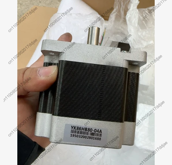 86 stepper motor model yk86hb80-04a, body length 76.8mm, flange 73, shaft diameter 12.7, output shaft length 30, torque 4.6 nm
86 stepper motor model yk86hb80-04a, body length 76.8mm, flange 73, shaft diameter 12.7, output shaft length 30, torque 4.6 nm