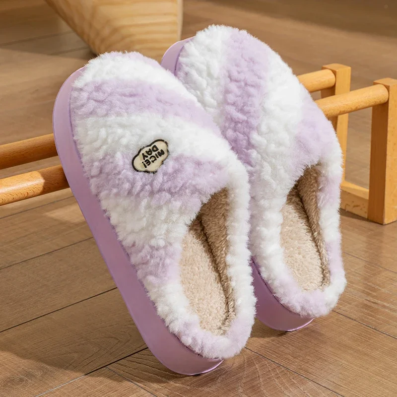 New cotton slippers for women's home fur plush couples' cotton shoes for autumn and winter
New cotton slippers for women's home fur plush couples' cotton shoes for autumn and winter