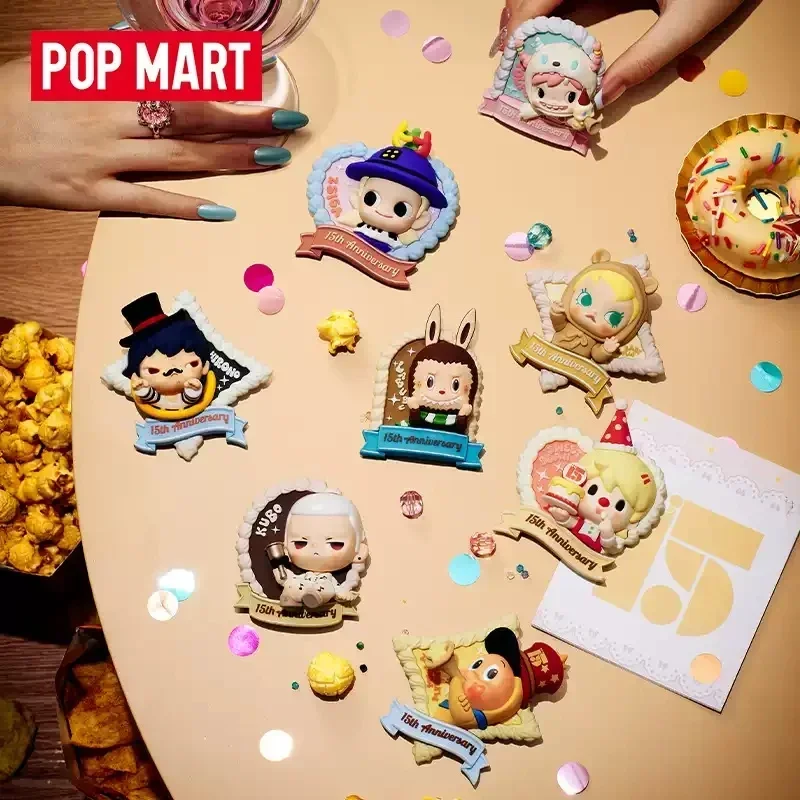 POP MART-милые аниме-фигурки, празднующие момент, серия 15-й юбилей, магнит на холодильник, слепая коробка, сумка для догадок, кукла
POP MART-милые аниме-фигурки, празднующие момент, серия 15-й юбилей, магнит на холодильник, слепая коробка, сумка для догадок, кукла