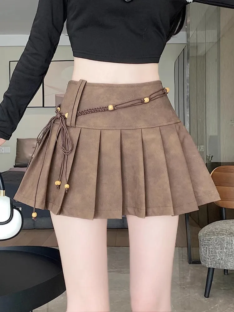 High Waist A-Line PU Leather Pleated Short Skirt Women's Spicy Style Retro American Vintage Half Body Skirt for Autumn
High Waist A-Line PU Leather Pleated Short Skirt Women's Spicy Style Retro American Vintage Half Body Skirt for Autumn