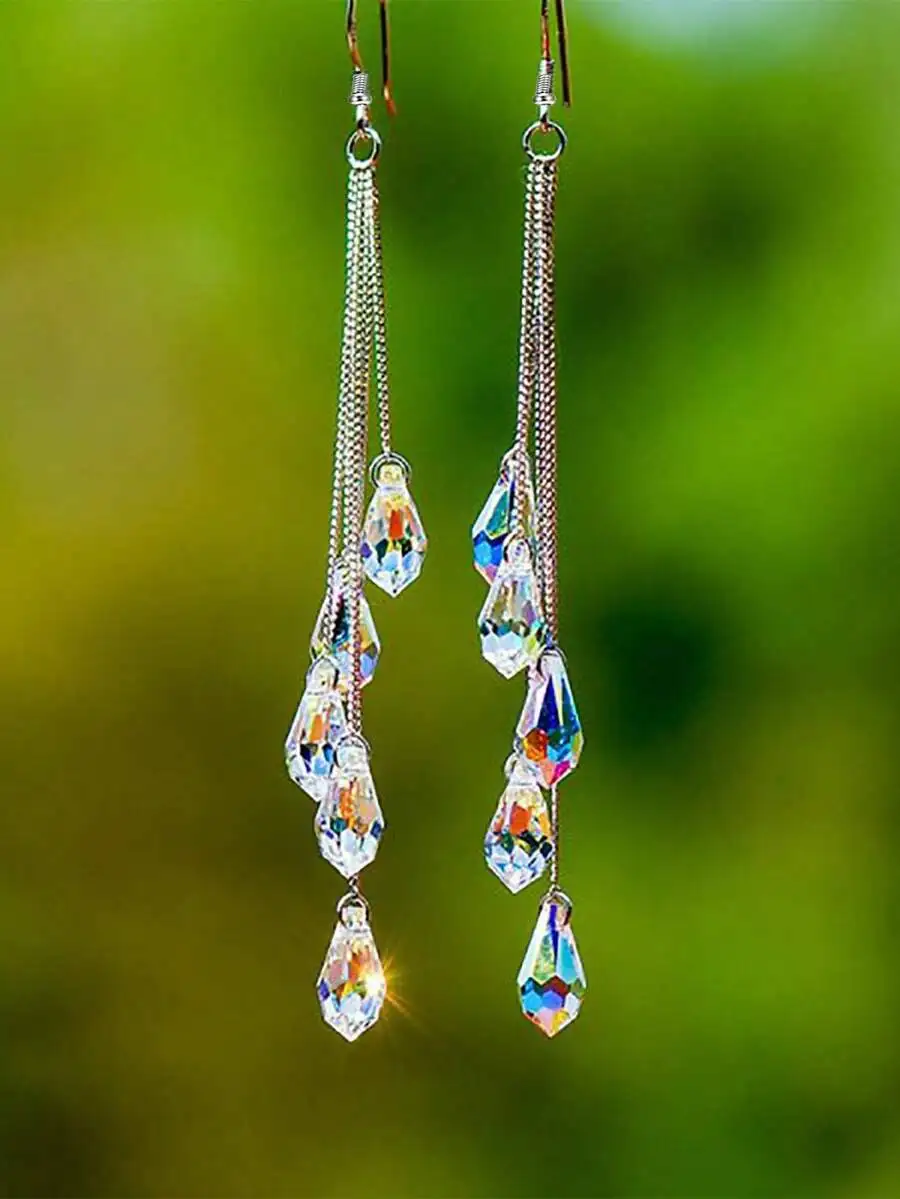1 pair women's abstract waterdrop waterproof crystal tassel hook earrings
1 pair women's abstract waterdrop waterproof crystal tassel hook earrings