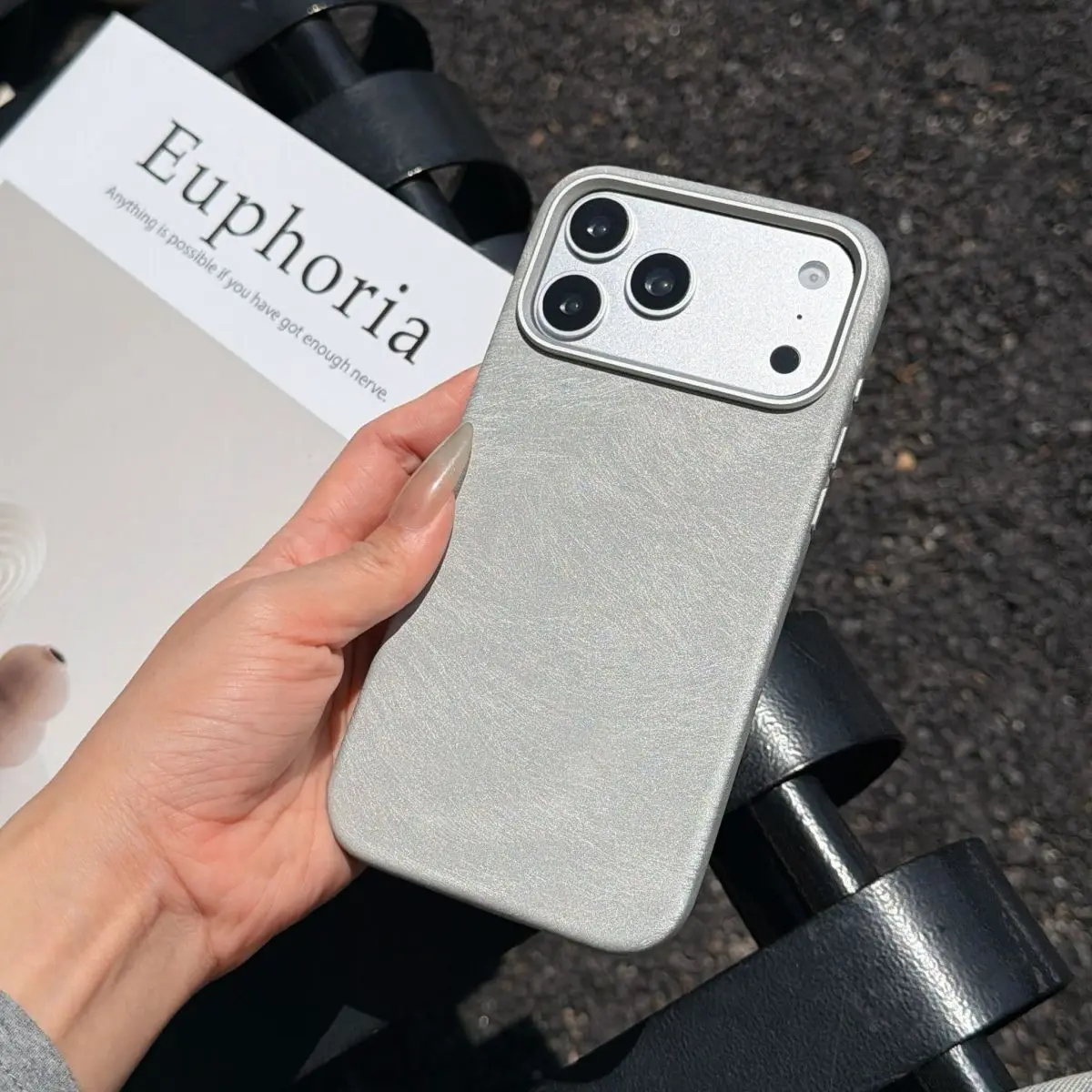 Luxury Autumn Leather Texture Phone Case For iPhone 17 Pro Max 16 15 Pro Max Vintage Business Shockproof Cover
Luxury Autumn Leather Texture Phone Case For iPhone 17 Pro Max 16 15 Pro Max Vintage Business Shockproof Cover
