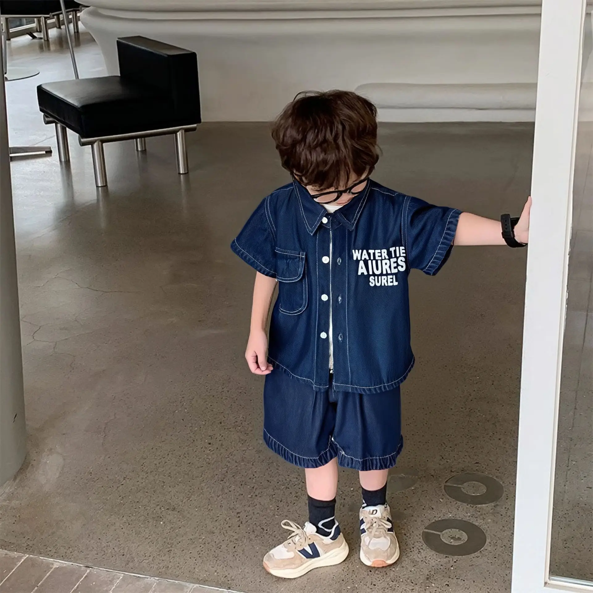 Children Boys Outfits Summer Infant Babys Boys Letter Single Breasted T-shirts Suits Loose Solid Elastic Waist Shorts 2Pcs Set
Children Boys Outfits Summer Infant Babys Boys Letter Single Breasted T-shirts Suits Loose Solid Elastic Waist Shorts 2Pcs Set