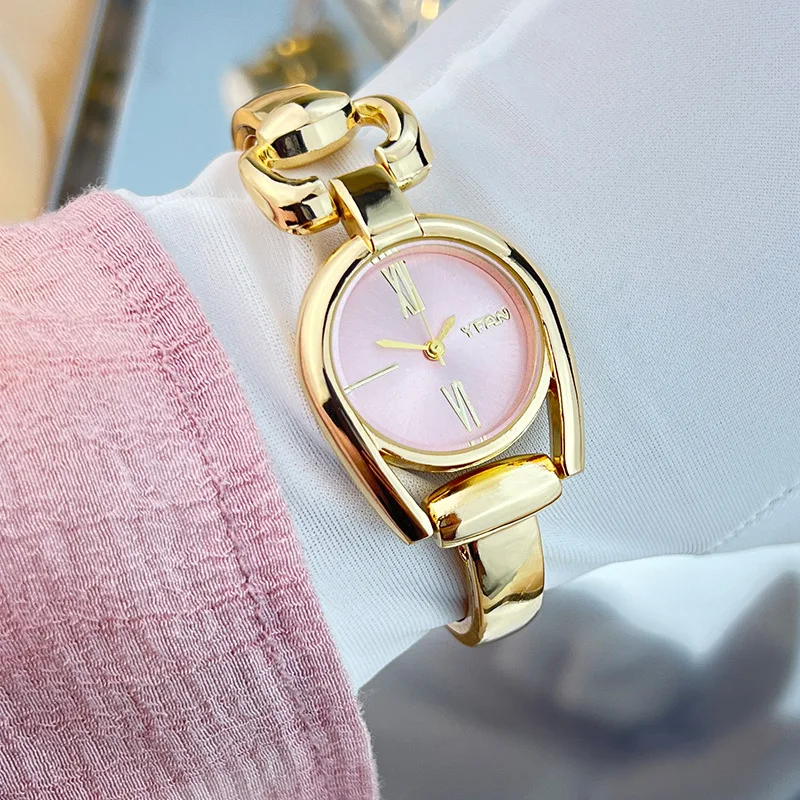 Vintage button bracelet watch, fashionable women's bracelet watch, casual quartz watch Reloj V174
Vintage button bracelet watch, fashionable women's bracelet watch, casual quartz watch Reloj V174