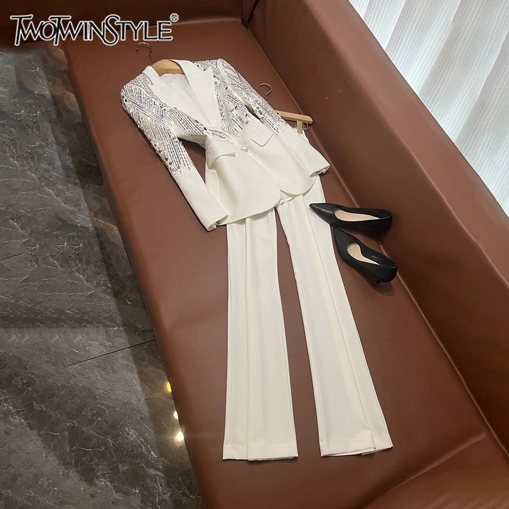 TWOTWINSTYLE Casual Luxury Solid Two Piece Sets For Women Lapel Long Sleeve Top High Waist Pants Elegant Set Female KSE554644
TWOTWINSTYLE Casual Luxury Solid Two Piece Sets For Women Lapel Long Sleeve Top High Waist Pants Elegant Set Female KSE554644