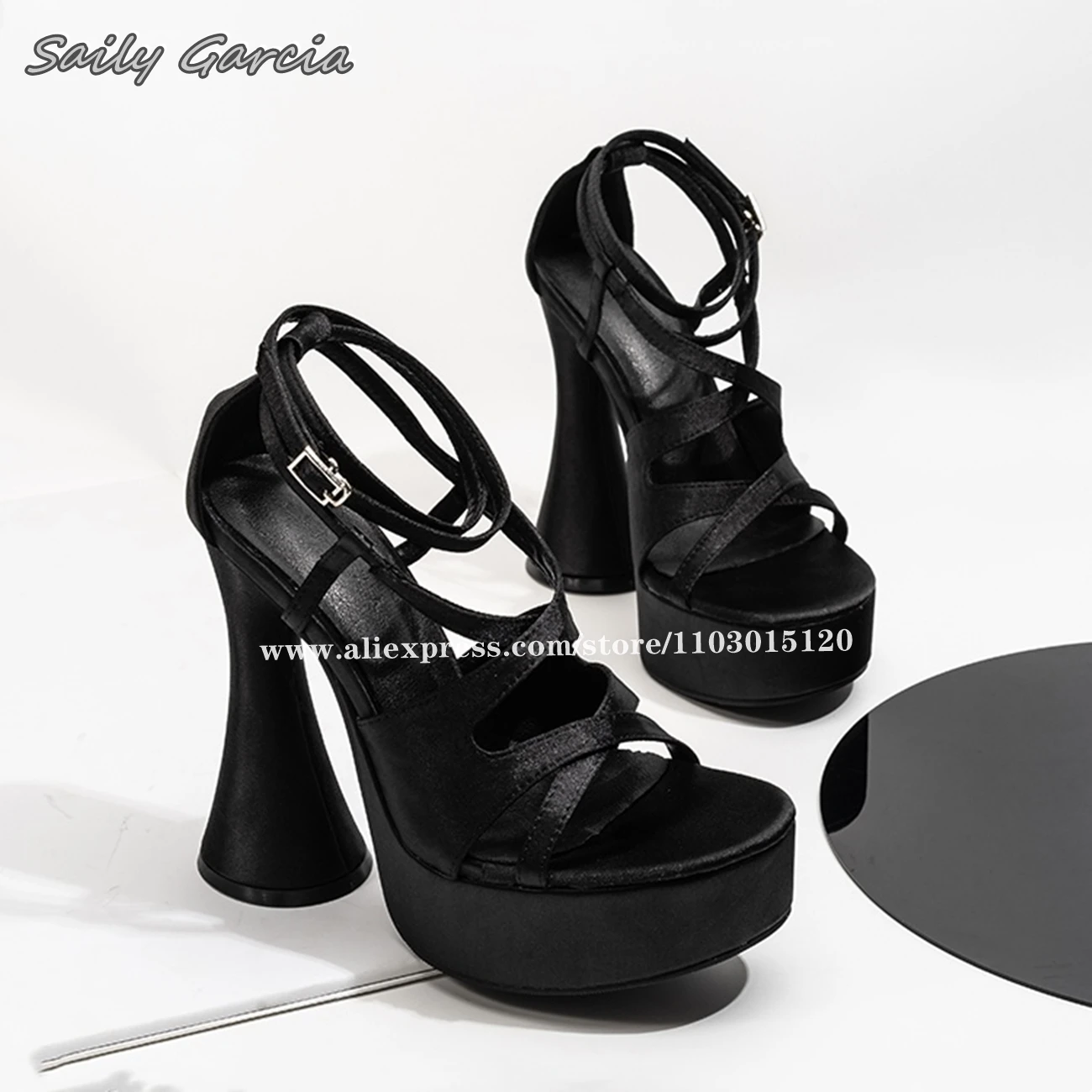 Black Belt Bucke Strap Narrow Band Hollow Sexy Sandals 2024 NEW Punk Chunky Heel Casual Shoes Open Toe Platform 13CM Heel Shoes
Black Belt Bucke Strap Narrow Band Hollow Sexy Sandals 2024 NEW Punk Chunky Heel Casual Shoes Open Toe Platform 13CM Heel Shoes