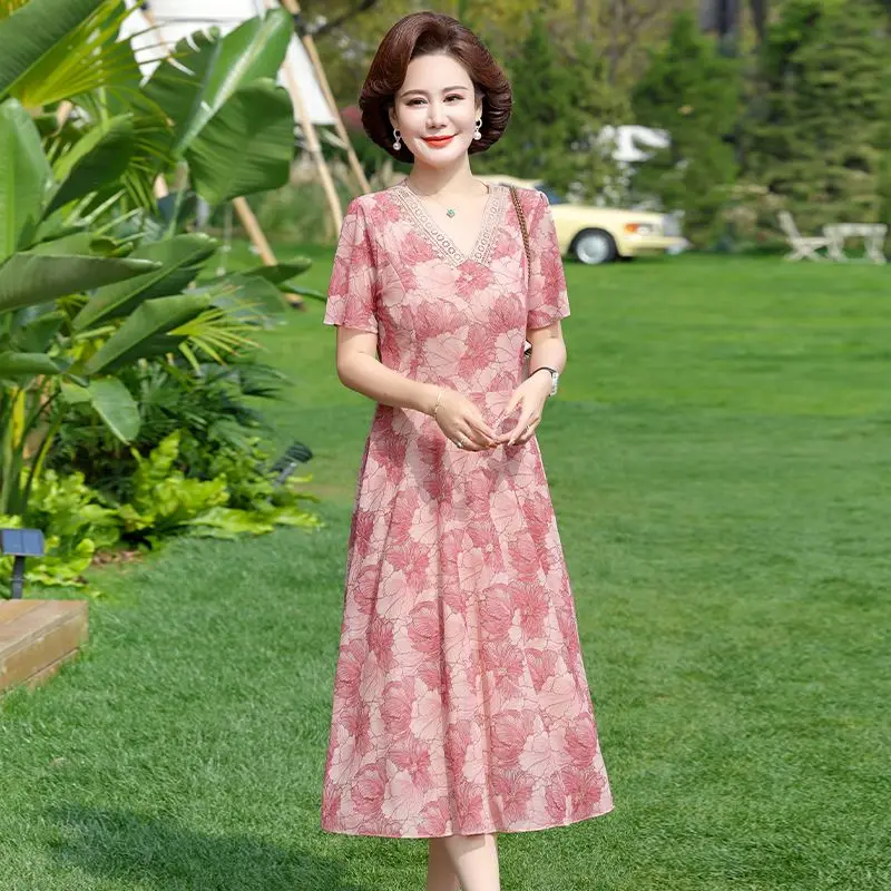 Elegant V-Neck Spliced Lace Printedn Prom Dresses Women's Clothig 2025 Summer New Loose Short Sleeve Office Lady Floral Dresses
Elegant V-Neck Spliced Lace Printedn Prom Dresses Women's Clothig 2025 Summer New Loose Short Sleeve Office Lady Floral Dresses
