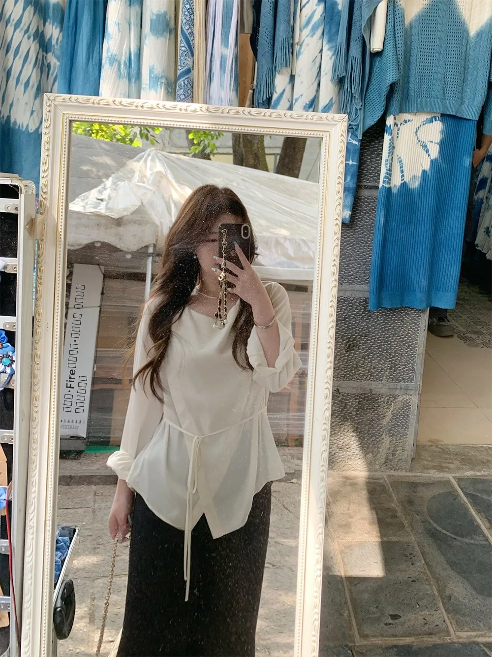 Оригинальная рубашка Rosewth с дизайном, подчеркивающим талию, свободного кроя, с длинными рукавами, для повседневной носки, однотонная, из полиэстера.
Оригинальная рубашка Rosewth с дизайном, подчеркивающим талию, свободного кроя, с длинными рукавами, для повседневной носки, однотонная, из полиэстера.