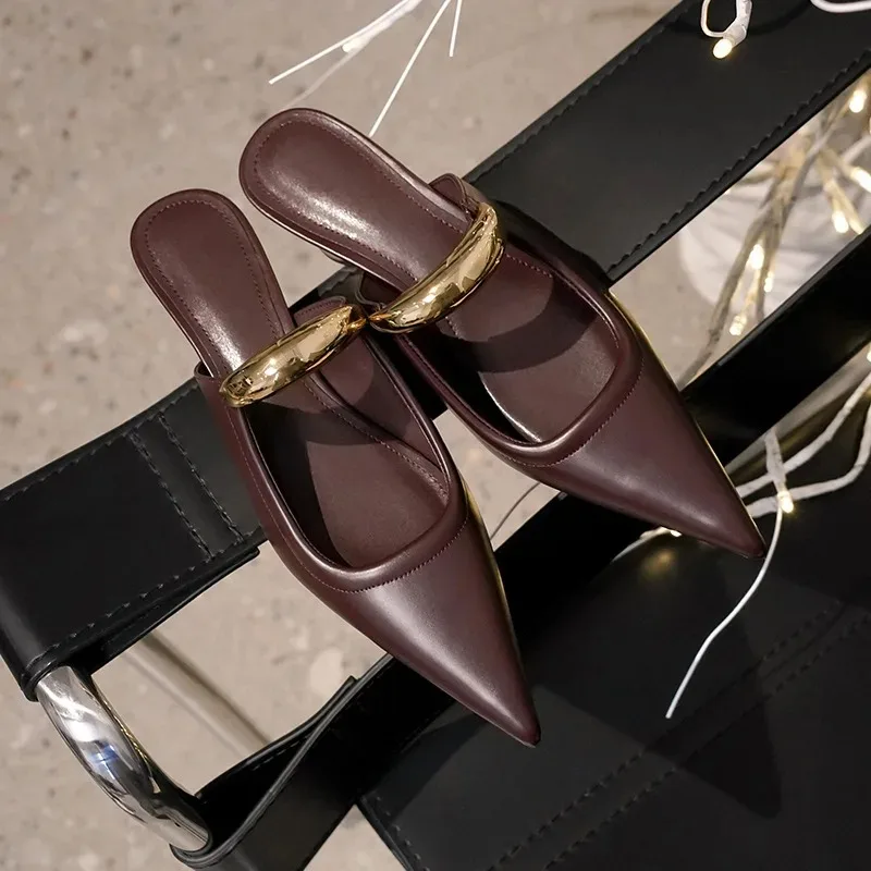 Women Slippers New Pointed Toe Thick Heel Leather Slippers Woman Metal Toe Sandals Banquet Slippers Shoes for Women
Women Slippers New Pointed Toe Thick Heel Leather Slippers Woman Metal Toe Sandals Banquet Slippers Shoes for Women