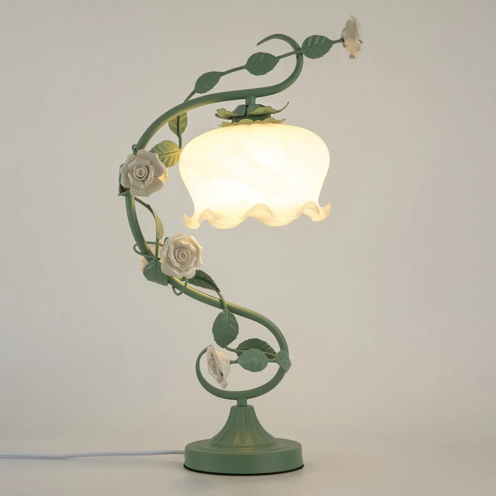 Modern Floral Glass Table Lamp - Bedside Night Light for Bedroom Decor, Nordic Style Lighting Fixture
Modern Floral Glass Table Lamp - Bedside Night Light for Bedroom Decor, Nordic Style Lighting Fixture