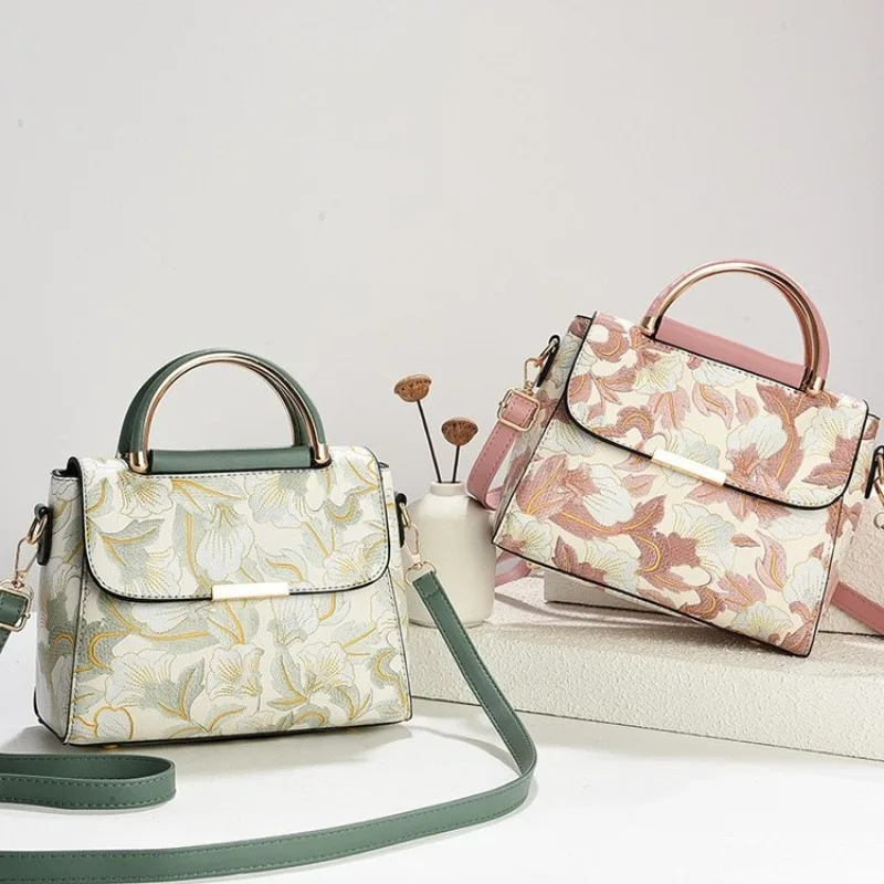 High-End Leisure Business Diaper Bag, Classic Elegant Designer Paris, Vintage Leather Crossbody Bag For Women
High-End Leisure Business Diaper Bag, Classic Elegant Designer Paris, Vintage Leather Crossbody Bag For Women