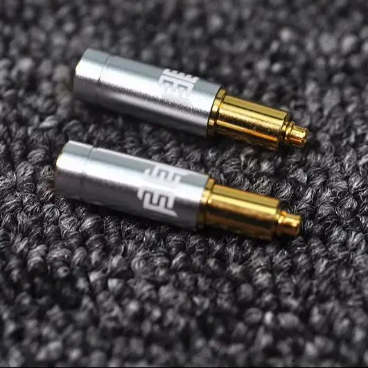 SRH1840 high-quality gold-plated headphone plug SRH1440SRH1540 male to mmcx female converter adapter mmcx to SRH1840 conversion
SRH1840 high-quality gold-plated headphone plug SRH1440SRH1540 male to mmcx female converter adapter mmcx to SRH1840 conversion