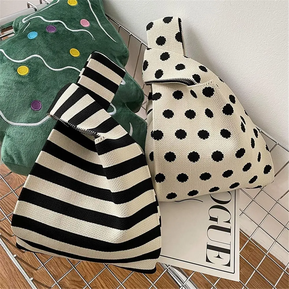 Reusable Wave Point Handmade Shopping Bags Wrist Bag Tote Bag Knit Handbag
Reusable Wave Point Handmade Shopping Bags Wrist Bag Tote Bag Knit Handbag