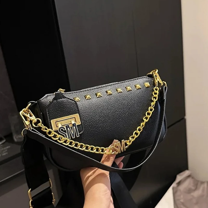 Famous Designer -Crafted Women's Shoulder Bag -2026 Winter Hot - Selling Niche Chain Small Square Bag, Trendy & Personalized
Famous Designer -Crafted Women's Shoulder Bag -2026 Winter Hot - Selling Niche Chain Small Square Bag, Trendy & Personalized
