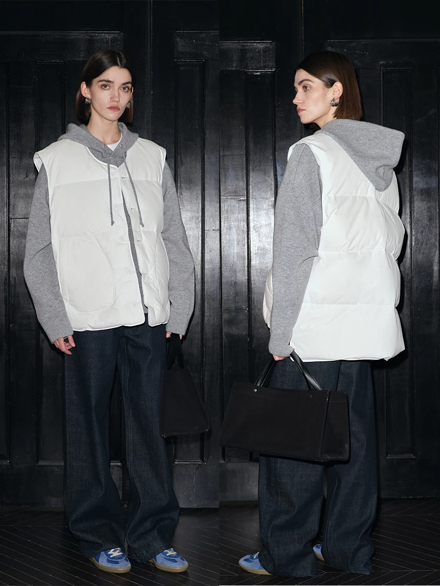 CHICJANE High Densi Floing Fabric down Vest round Ne Tee Proof Technology Women's Faion Cotton Du down Vest
CHICJANE High Densi Floing Fabric down Vest round Ne Tee Proof Technology Women's Faion Cotton Du down Vest