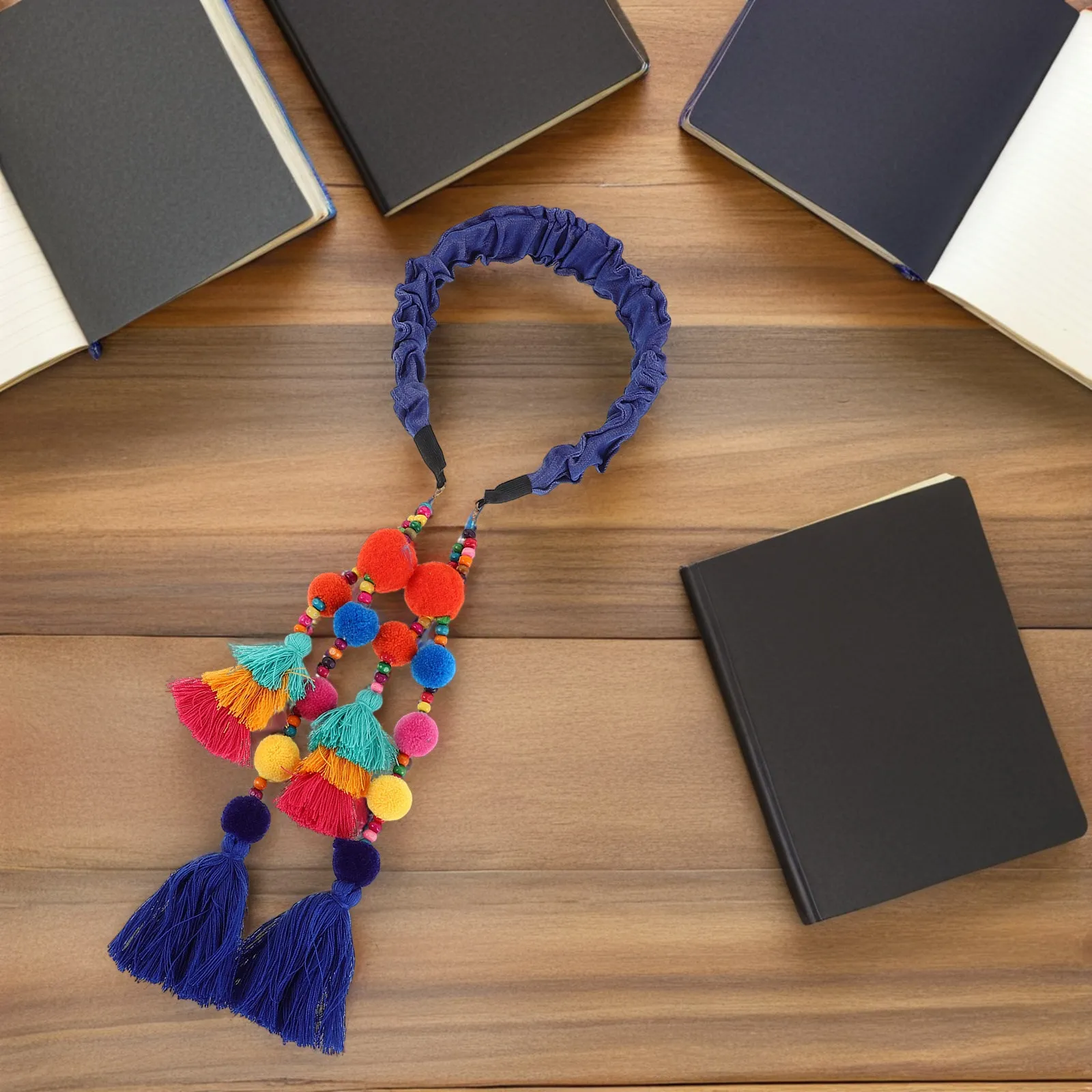 Ethnic Chic Vintage Headband for Little Girls Chinese Style Retro Hair Band Comfortable Playful Tassels Pom Poms Girls Headwear
Ethnic Chic Vintage Headband for Little Girls Chinese Style Retro Hair Band Comfortable Playful Tassels Pom Poms Girls Headwear