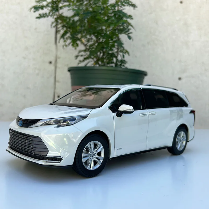 1:18 Original Scale Model,China Toyota SIENNA,diecast model for collection and display
1:18 Original Scale Model,China Toyota SIENNA,diecast model for collection and display