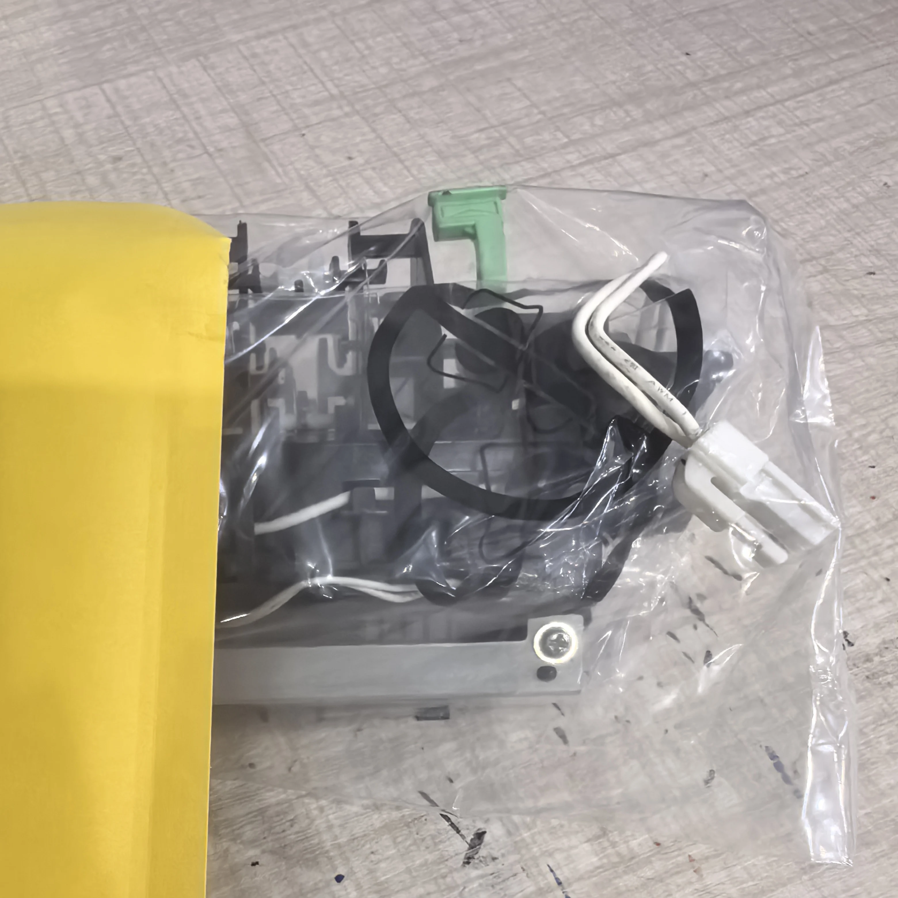 Блок термофиксатора в сборе для Brother DCP L2540DN L2540DW L2541DW L2540 L2541 L 2540 2541 Блок термофиксатора LY9389001 LY9388001
Блок термофиксатора в сборе для Brother DCP L2540DN L2540DW L2541DW L2540 L2541 L 2540 2541 Блок термофиксатора LY9389001 LY9388001