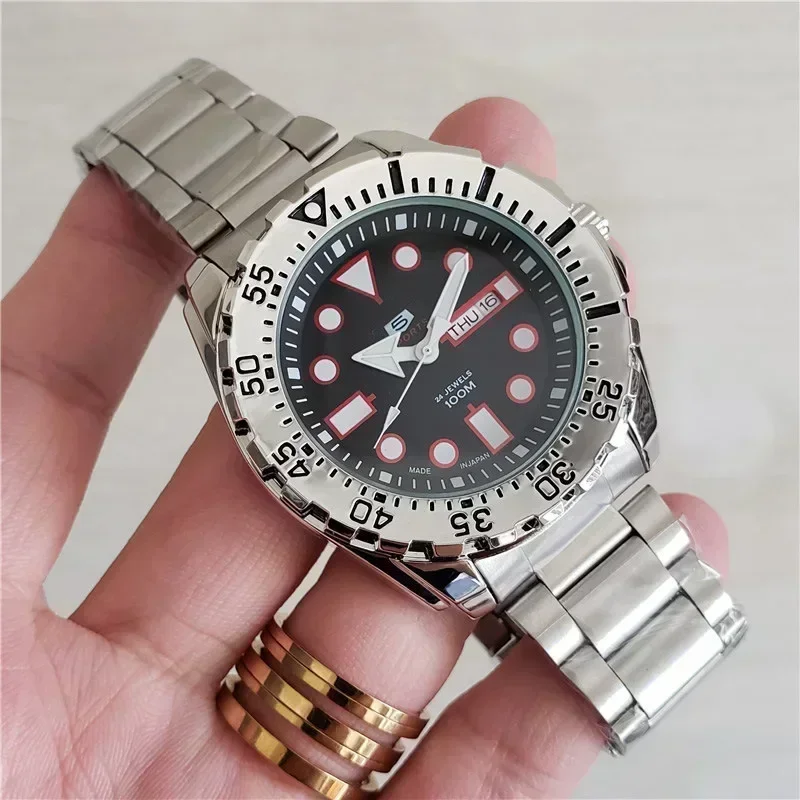Men's Stainless Steel Watch Silver Black Dial Quartz Wristwatch with Date Display Classic Business Dress Watch Metal Bracelet
Men's Stainless Steel Watch Silver Black Dial Quartz Wristwatch with Date Display Classic Business Dress Watch Metal Bracelet