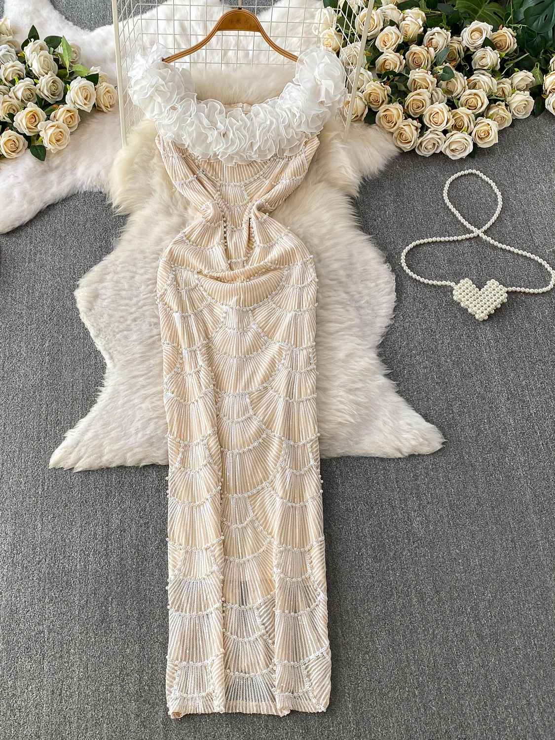 Elegant One-Shoulder Embellished Wedding Dress Women's Luxury Long Skirt High Waist A-Line Silhouette Breathable Skin-Friendly
Elegant One-Shoulder Embellished Wedding Dress Women's Luxury Long Skirt High Waist A-Line Silhouette Breathable Skin-Friendly