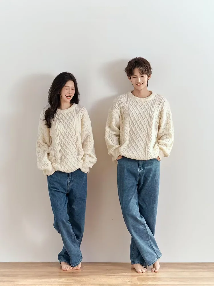 Sweet Girl Sweater Photography Portrait Art Couple Home Style Korean System Autumn Winter New Arrival Fashionable Stage Costume
Sweet Girl Sweater Photography Portrait Art Couple Home Style Korean System Autumn Winter New Arrival Fashionable Stage Costume
