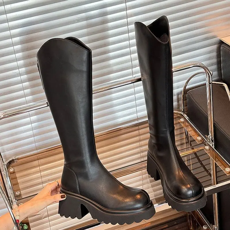 Осень-зима, новые модные женские сапоги до колена с круглой головкой на толстой подошве в стиле ретро, удобные рыцарские сапоги на молнии сзади
Осень-зима, новые модные женские сапоги до колена с круглой головкой на толстой подошве в стиле ретро, удобные рыцарские сапоги на молнии сзади