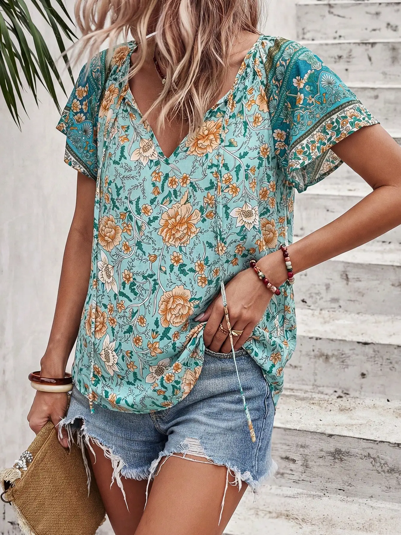 Floral Print Tie Neck Blouse Loose Bohemian Short Sleeve Top
Floral Print Tie Neck Blouse Loose Bohemian Short Sleeve Top