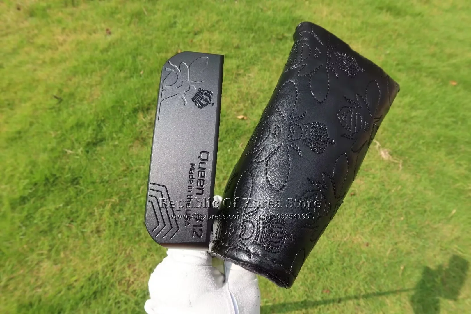 2025 New Golf Clubs Golf Putter Queen B#12 Extinction black 33/34/35inch With Headcover Golf Clubs Top Quality
2025 New Golf Clubs Golf Putter Queen B#12 Extinction black 33/34/35inch With Headcover Golf Clubs Top Quality