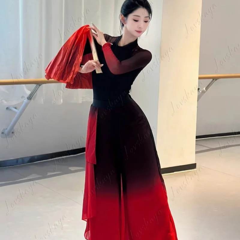 Classical Dance Costume - Flowing Fan Dance Performance Outfit - Chinese Style Jiaozhou Yangko Dance
Classical Dance Costume - Flowing Fan Dance Performance Outfit - Chinese Style Jiaozhou Yangko Dance