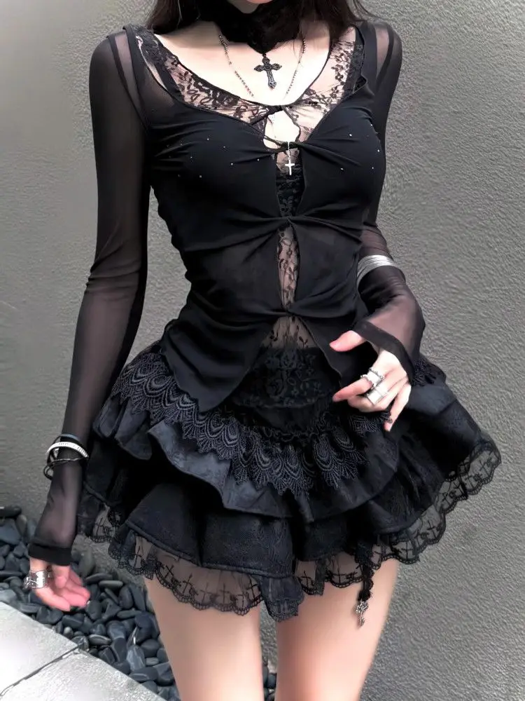 Sub-culture Gothic Suit Spice Girl Fashion Fake Two-piece Micro-transparent Top Lace Spliced Cake Skirt 2-piece Set Women New
Sub-culture Gothic Suit Spice Girl Fashion Fake Two-piece Micro-transparent Top Lace Spliced Cake Skirt 2-piece Set Women New