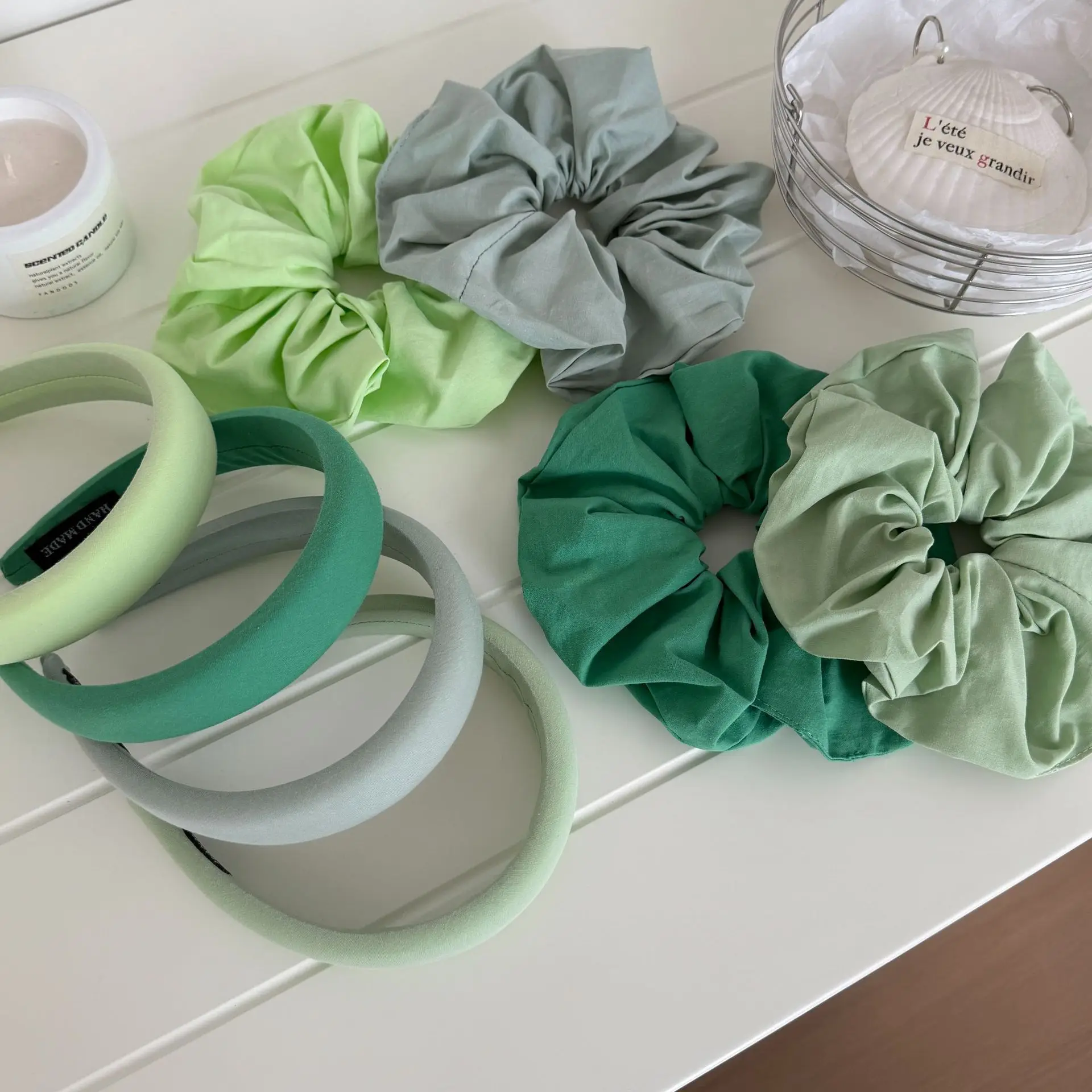 Premium Satin Scrunchie Simple Ponytail Holder Elastic Hair Rope for Daily Office Wear Comfortable High Quality Hair Accessories
Premium Satin Scrunchie Simple Ponytail Holder Elastic Hair Rope for Daily Office Wear Comfortable High Quality Hair Accessories