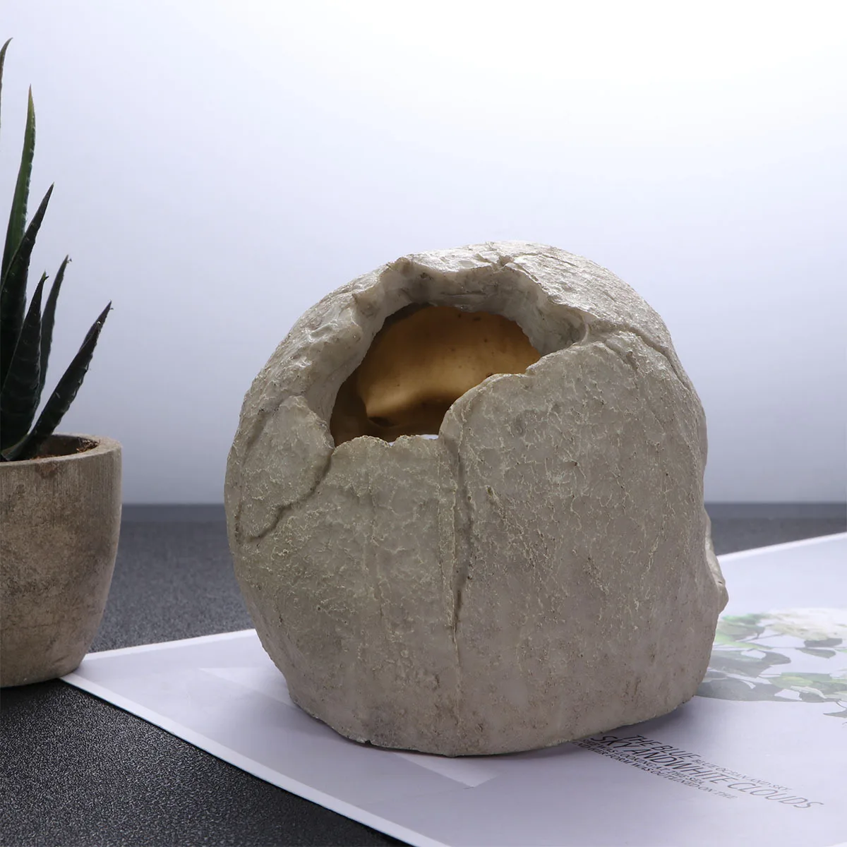 Skull Shaped Aquarium Hideout Resin Craft for Reptile Habitat - Exquisite Bright Design Fish Tank Props, Aquarium Habitat Fish
Skull Shaped Aquarium Hideout Resin Craft for Reptile Habitat - Exquisite Bright Design Fish Tank Props, Aquarium Habitat Fish