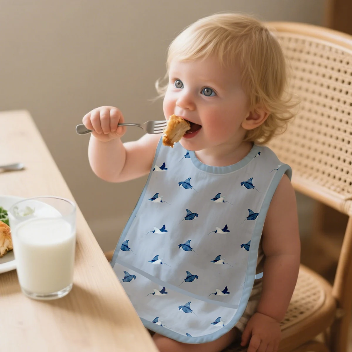 Anti fouling baby carrier, waterproof baby carrier, baby sleeveless feeding apron, machine washable
Anti fouling baby carrier, waterproof baby carrier, baby sleeveless feeding apron, machine washable