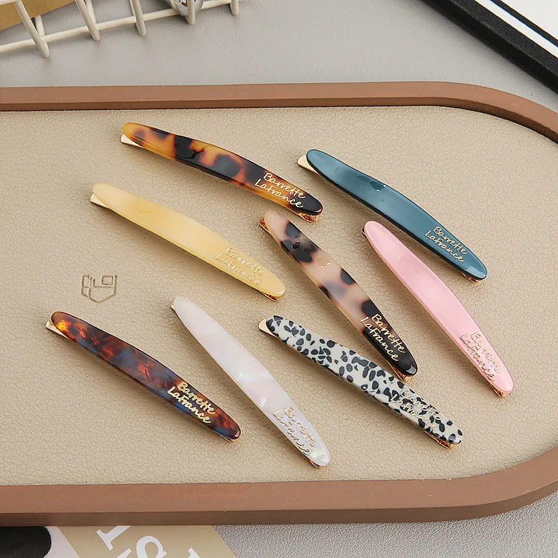 Acetate Hair Clip for Women Side Flat Clip for Bangs Flyaway Hair Premium Non Slip Lightweight Versatile Daily Hair Accessory
Acetate Hair Clip for Women Side Flat Clip for Bangs Flyaway Hair Premium Non Slip Lightweight Versatile Daily Hair Accessory