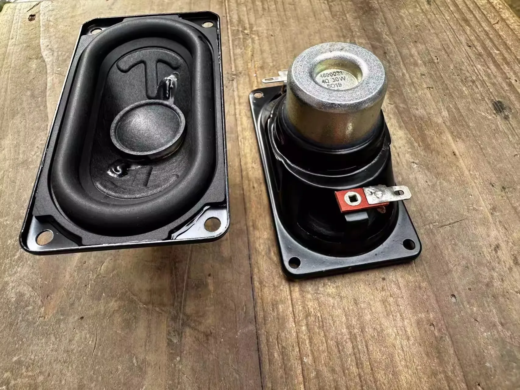 GHXAMP для Harman 90x48 мм, мощный прямоугольный гоночный динамик - аудиофильский, неодимовый, бумажный конус, 4 Ом, 30 Вт, 2 шт.
GHXAMP для Harman 90x48 мм, мощный прямоугольный гоночный динамик - аудиофильский, неодимовый, бумажный конус, 4 Ом, 30 Вт, 2 шт.