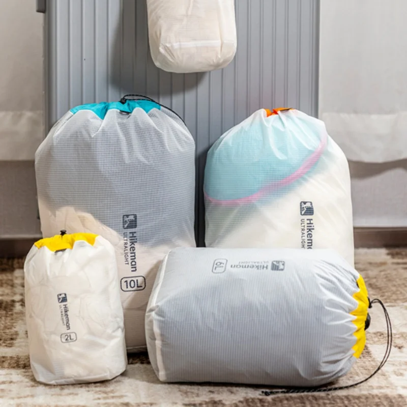 Дорожная сумка для хранения, водонепроницаемая дорожная сумка для хранения одежды большой емкости, компрессионная сумка с карманом на шнурке
Дорожная сумка для хранения, водонепроницаемая дорожная сумка для хранения одежды большой емкости, компрессионная сумка с карманом на шнурке