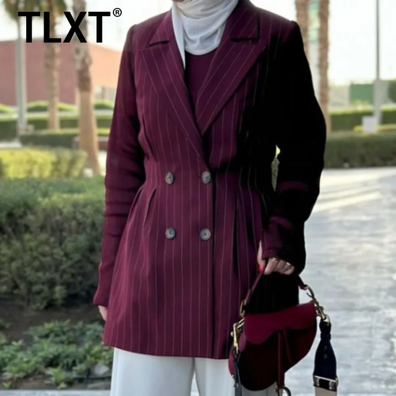TLXT женский весенне-осенний двубортный костюм в красную полоску с лацканами, облегающая куртка для пожилых людей, простой 20л.
TLXT женский весенне-осенний двубортный костюм в красную полоску с лацканами, облегающая куртка для пожилых людей, простой 20л.