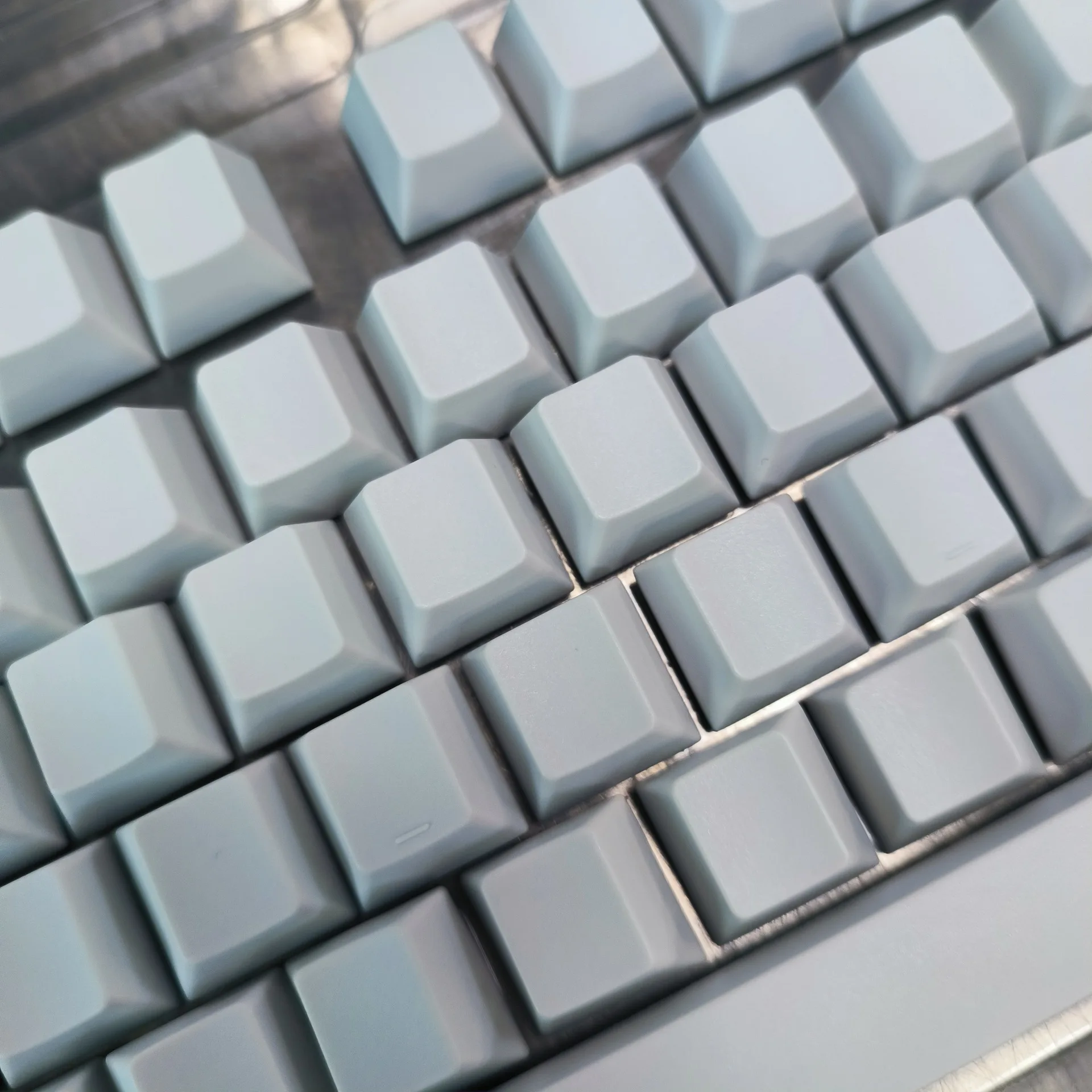 143 keys full set of original height keycap material mechanical keyboard 85% PBT material pure white hot sublimation keycap
143 keys full set of original height keycap material mechanical keyboard 85% PBT material pure white hot sublimation keycap