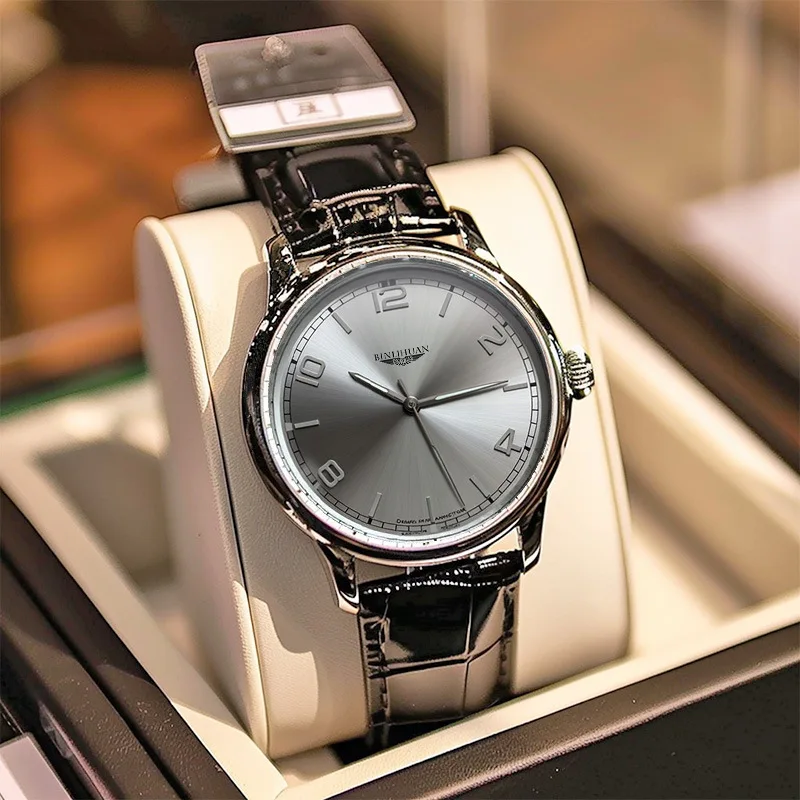 Luxury Men's Watches High Quality Fashion Leather Watch for Men Original Classic Quartz Wristwatch Reloj Hombre Clock Gifts Male
Luxury Men's Watches High Quality Fashion Leather Watch for Men Original Classic Quartz Wristwatch Reloj Hombre Clock Gifts Male