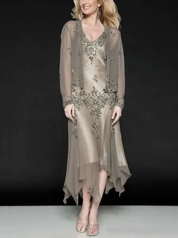 New Two Pieces Mother Of The Bride Dresses With Coat Long Sleeve Tea Length Short Wedding Guest Gowns Plus Size Customized
New Two Pieces Mother Of The Bride Dresses With Coat Long Sleeve Tea Length Short Wedding Guest Gowns Plus Size Customized