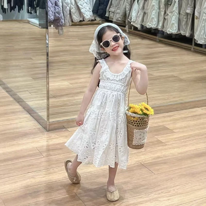 Girls' Summer Dress New Lace Vacation Style Hollow Out Knee High White Long Skirt Children's Princess Split Backless Skirt
Girls' Summer Dress New Lace Vacation Style Hollow Out Knee High White Long Skirt Children's Princess Split Backless Skirt