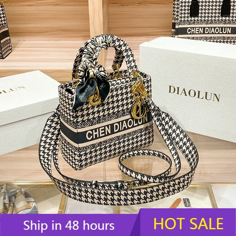High Quality Luxury Designer Classic Crossbody Bags Women's Large Capacity Shopping Bag Leather Tote Bag Fashion Shoulder Bag
High Quality Luxury Designer Classic Crossbody Bags Women's Large Capacity Shopping Bag Leather Tote Bag Fashion Shoulder Bag