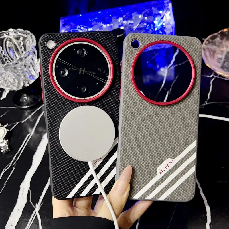 For OPPO Find X8 Ultra X8 Pro X8 phone case, red circle lens, leather wrapping process, with magnetic suction, PC + TPU material
For OPPO Find X8 Ultra X8 Pro X8 phone case, red circle lens, leather wrapping process, with magnetic suction, PC + TPU material