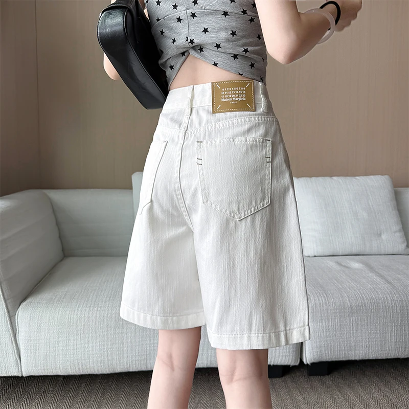 Новые женские джинсы Y2K в стиле ретро, свободные повседневные укороченные джинсы, летние корейские джинсовые брюки-капри, модные универсальные мешковатые джинсы для женщин
Новые женские джинсы Y2K в стиле ретро, свободные повседневные укороченные джинсы, летние корейские джинсовые брюки-капри, модные универсальные мешковатые джинсы для женщин