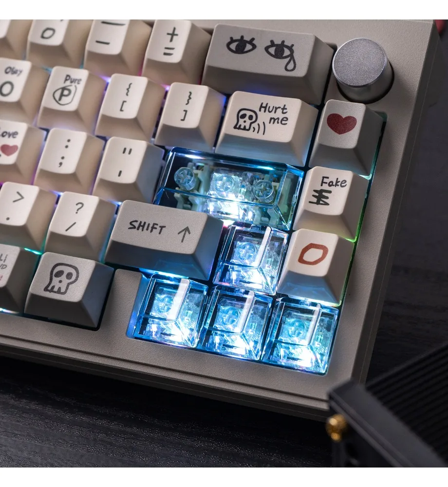 Keycap personality original highly magnetic axis mechanical keyboard blue/pink PC supplement transparent keycap retro love story
Keycap personality original highly magnetic axis mechanical keyboard blue/pink PC supplement transparent keycap retro love story